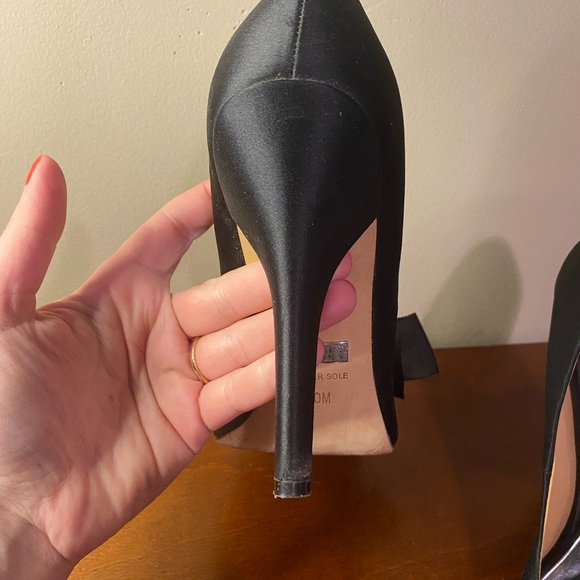 Black Badgley Mischka Heels With Bow Size 10 - Picture 6 of 6